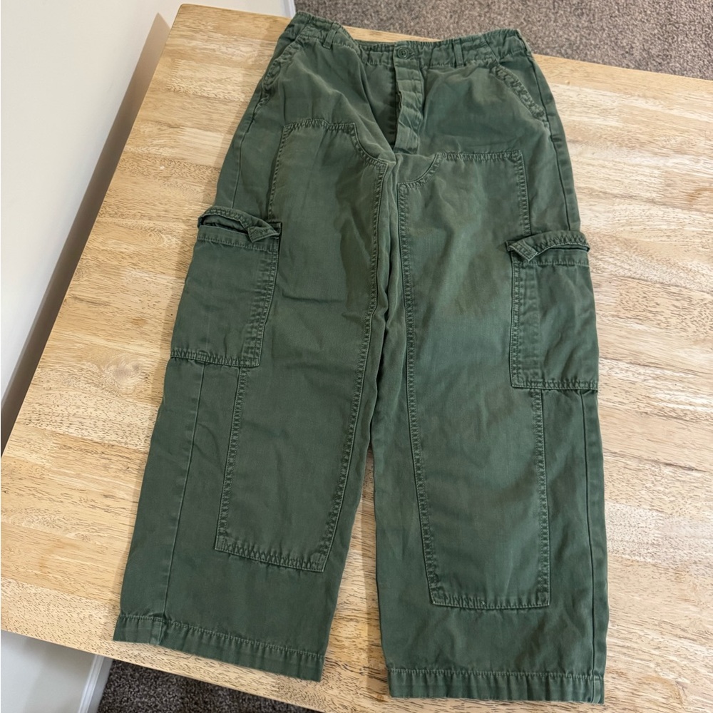 Universal Thread cropped wide leg cargo pant - Picture 2 of 3